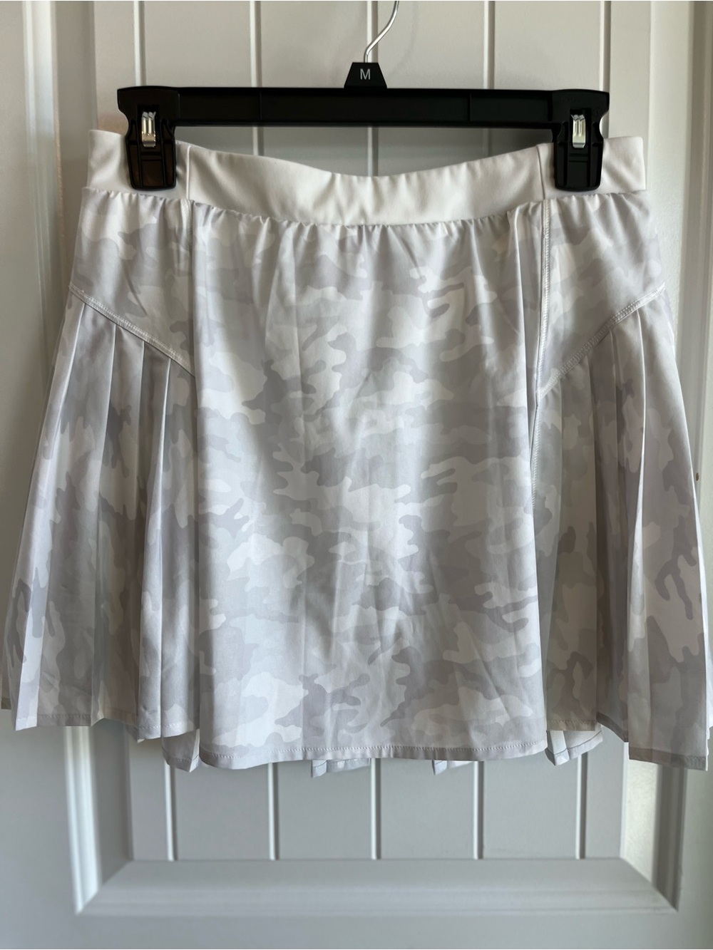 SPANX White & Light Gray Camo “The Get Moving” skort